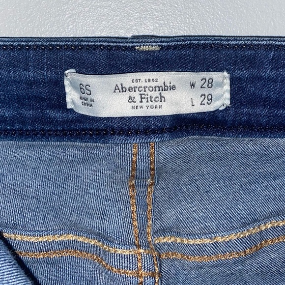High rise jeans - Picture 3 of 3